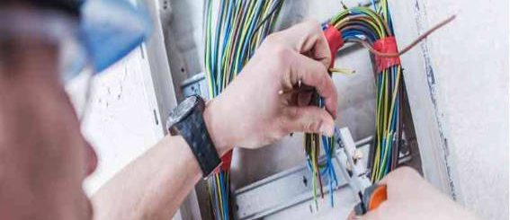 Technician wiring system Technician wiring an automated gate control system